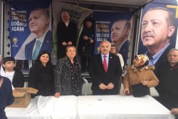 06.05.2023 AK PARTİ İSTANBUL 2.BÖLGE Milletvekili adayı olarak SKM PROGRAMI kapsamında FATİH İLÇEMİZDE EMİNÖNÜ YENİ CAMİ MEYDANINDA Vatandaşlarımızın yoğun ilgi ve sevgisi