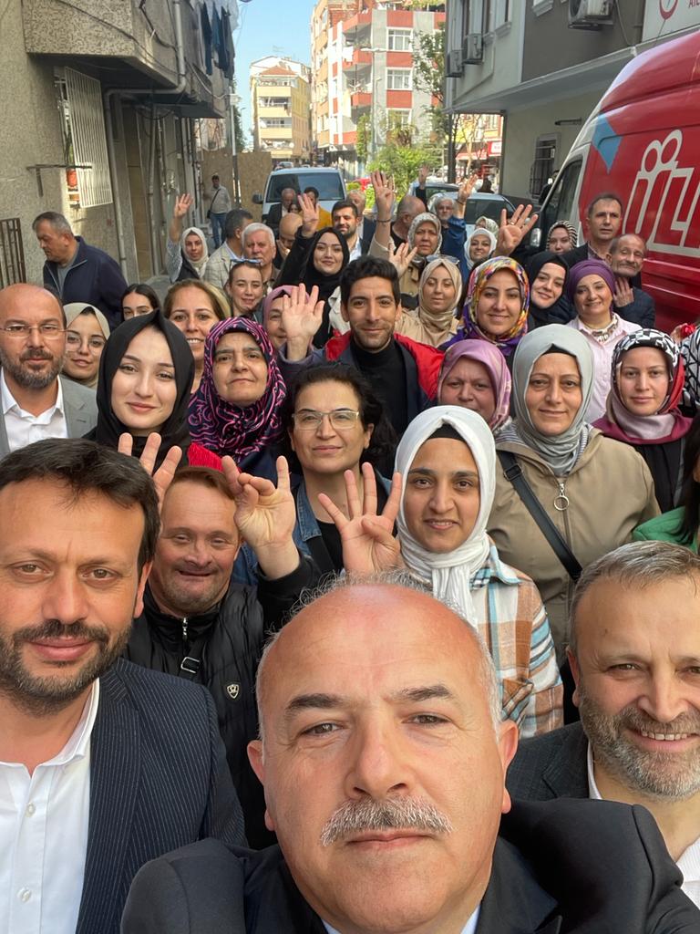 01.05.2023 ZEYTİNBURNU PAZARTESİ PAZARI ESNAF VE VATANDAŞLARLA SOHBETİMİZ  ÇIRPICI MAHALLESİ SEVGİ YÜRÜYÜŞÜ ÇIRPICI PARKI VATANDAŞLARIMIZLA SOHBET